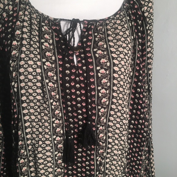 Torrid Blouse Size 3 - Picture 2 of 6